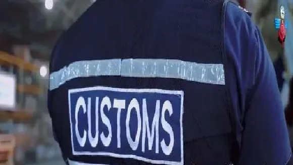 സ്വർണക്കടത്തിന് സഹായം: കേരളത്തിലെ 9 കസ്റ്റംസ് ഉദ്യോഗസ്ഥരെ പിരിച്ചുവിട്ടു