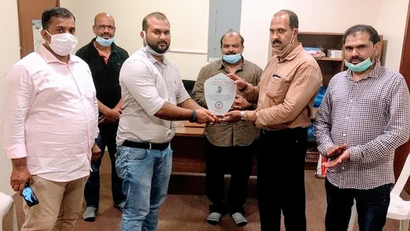 മതേതര' രാക്ഷ്ട്രീയ പാർട്ടികൾ നിലപാട് വ്യക്തമാക്കണം.