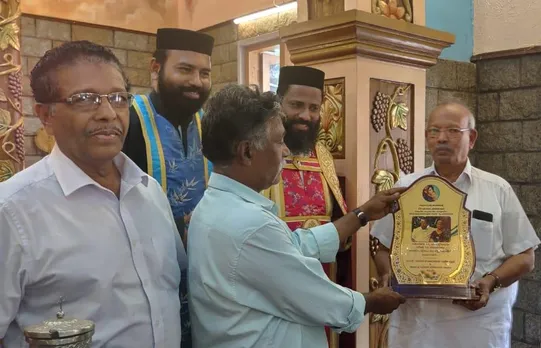 കായംകുളം കട്ടച്ചിറ പള്ളിയുടെ നേതൃത്വത്തിൽ ഷെവലിയർ സി.ഇ ചാക്കുണ്ണിയെ ആദരിച്ചു