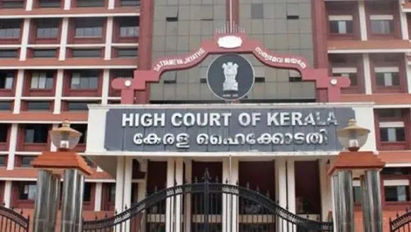 കടയ്ക്കാവൂര്‍ പോക്‌സോ കേസ്; കുട്ടിയുടെ അമ്മ നല്‍കിയ ജാമ്യഹര്‍ജിയില്‍ ഹൈക്കോടതി ഇന്ന് വിധി പറയും