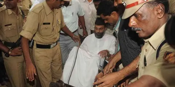 മ​അ​ദ​നി കേ​ര​ള​ത്തി​ലേ​ക്ക്; ചി​കി​ത്സ​യി​ലു​ള്ള പി​താ​വി​നെ കാ​ണാ​ൻ തി​ങ്ക​ളാ​ഴ്ച​യെ​ത്തും; മടക്കം ജൂലൈ ഏഴിന്