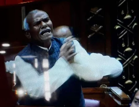 പൊട്ടിപ്പൊളിഞ്ഞ വീട് പുതുക്കിപ്പണിയാനെടുത്ത 10 ലക്ഷം രൂപയാണ് മോഷണം പോയത്. ഇതുവരെ കള്ളനെ പിടിച്ചിട്ടില്ല. ആ പണം കിട്ടിയില്ലെങ്കിൽ ഞാൻ ആത്മഹത്യചെയ്യേണ്ടി വരും - നിയമസഭയിൽ പൊട്ടിക്കരഞ്ഞ് എംഎല്‍എ