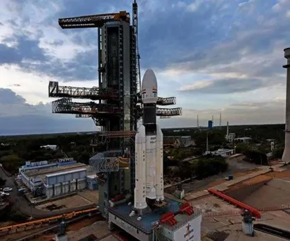 തകരാര്‍ കണ്ടെത്തിയില്ലായിരുന്നെങ്കില്‍ നഷ്ടമാകുമായിരുന്നത് ശാസ്ത്രജ്ഞരുടെ വർഷങ്ങളുടെ പ്രയത്‌നവും കോടികളുടെ പ്രൊജക്റ്റും. തകരാര്‍ പരിഹരിക്കാന്‍ 50 ദിവസത്തെ സമയപരിധി. ചന്ദ്രയാൻ -2 ന്റെ ഭാവി യാത്ര  ഇനി 2 മാസത്തിനുശേഷം. അഭിനന്ദിച്ച് ശാസ്ത്രലോകം !!