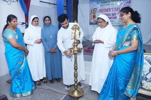 ഡല്‍ഹി മയൂർ വിഹാർ ഫേസ് 1 സെന്റ് മേരീസ് ഇടവക ദേവാലയത്തിൽ മാതൃദിനവും നഴ്സസ് ദിനവും ആചരിച്ചു