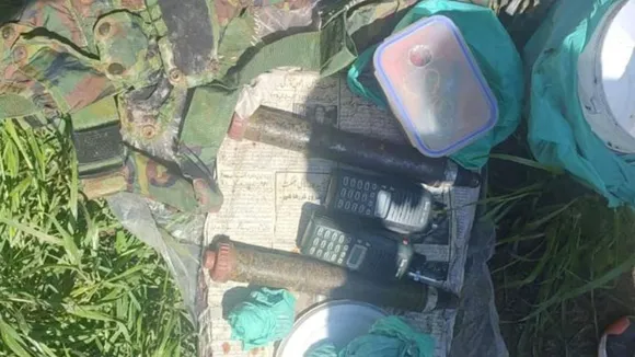 പുൽവാമയിൽ ആറ് കിലോ സ്ഫോടക വസ്തുക്കൾ കണ്ടെത്തി ; ഒഴിവായത് വൻ ദുരന്തം