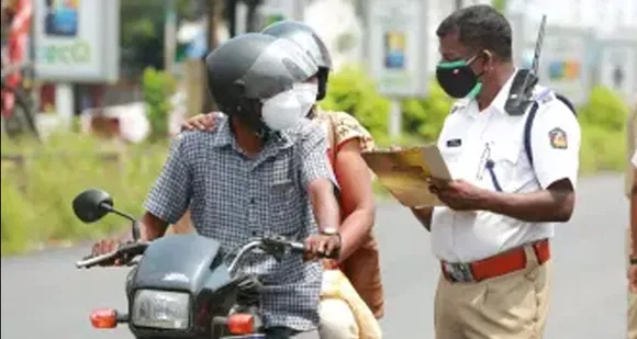 പാലക്കാട് ജില്ലയിൽ പോലീസ് പാസിന് അപേക്ഷിച്ചത് 18904 പേർ; 8064 അപേക്ഷകൾ നിരസിച്ചു. ജില്ലയ്ക്കകത്ത് ദീർഘദൂര യാത്രകൾക്കും പാസ് നിർബന്ധം
