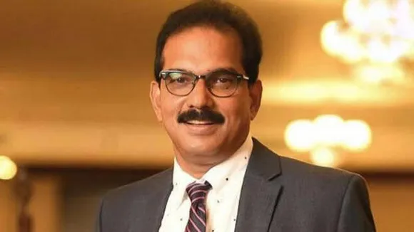 കിറ്റെക്സിനെതിരേ ഉന്നയിക്കുന്ന ആരോപണങ്ങള്‍ കളവാണെന്ന് തെളിഞ്ഞിട്ടും ഒട്ടുമിക്ക നേതാക്കളും അവരുടെ അനുയായികളും അതംഗീകരിക്കാൻ ഇനിയും തയ്യാറല്ല; അവർ അരിശം കൊള്ളുകയാണ്. സാബു മുതലാളി കള്ളനാണ്, തൊഴിലാളി വഞ്ചകനാണ്‌ എന്നൊക്കെയാണ് ഇപ്പോഴും ആരോപണങ്ങൾ ! കിറ്റെക്സ് ഇങ്ങനെ പടർന്നുപന്തലിച്ചു വലിയൊരു വടവൃക്ഷം പോലെയായത് കേരളത്തിന്റെ മണ്ണിൽ നിന്നുകൊണ്ടാണെന്ന്‌ വാദിക്കുന്നവർ, അവരുടെ പ്രോഡക്റ്റുകൾ ഭൂരിഭാഗവും വിദേശത്താണ് വിൽക്കുന്നതെന്ന യാഥാർഥ്യവും, അവർ നേടിത്തരുന്ന വിദേശനാണ്യവും മറക്കുകയാണ് 