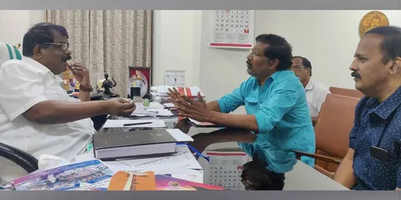 ബസുകളിൽ ക്യാമറ സ്ഥാപിക്കുന്ന അവസാന തിയതി നീട്ടി നല്‍കുമെന്ന് ഗതാഗത വകുപ്പ് മന്ത്രി സമ്മതിച്ചതായി ഓൾ കേരള ബസ് ഓപ്പറേറ്റേഴ്സ് ഓർഗനൈസേഷൻ