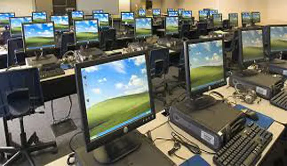 സൗദിയിൽ ഐ ടി - കമ്മ്യൂണിക്കേഷൻ പ്രൊഫഷനുകൾ സ്വദേശികൾക്ക് മാത്രം; മാനവ വിഭവശേഷി സാമൂഹിക വികസന മന്ത്രിയുടെ തീരുമാനം തിങ്കളാഴ്ച പുറത്തു വന്നു