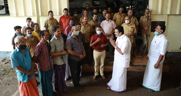 വീടുകളിലും സ്ഥാപനങ്ങളിലുമെത്തി അവസാനവട്ടം വോട്ടും വിജയവും ഉറപ്പിച്ച് ജോസ് കെ മാണി; കണക്കു കൂട്ടലുകളുമായി ഇടതു മുന്നണി പ്രവർത്തകർ