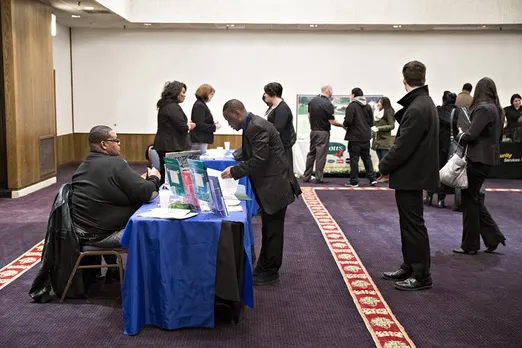 കൊവിഡ്-19: അമേരിക്കയില്‍ തൊഴിലില്ലായ്മ ഇന്‍ഷ്വറന്‍സ് അപേക്ഷകരുടെ എണ്ണം വര്‍ദ്ധിച്ചു