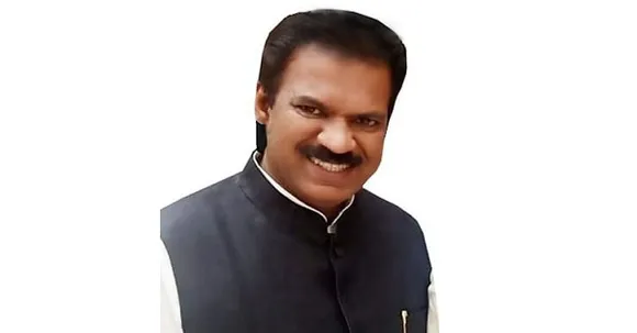 റബർ വില മാത്രമല്ല സഭയും വൈദികരും രാഷ്ട്രീയം പറയരുതെന്ന നിലപാട് ശരിയല്ല. അതിവൈകാരികത നിലപാടാകരുത് - മഹാരാഷ്ട്ര പ്രദേശ് കോൺഗ്രസ് കമ്മിറ്റി ജനറൽ സെക്രട്ടറി ജോജോ തോമസ്