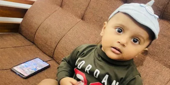 കാസർഗോഡ് 11 മാസം പ്രായമായ പിഞ്ചുകുഞ്ഞ് ബക്കറ്റിലെ വെള്ളത്തിൽ വീണ് മരിച്ചു