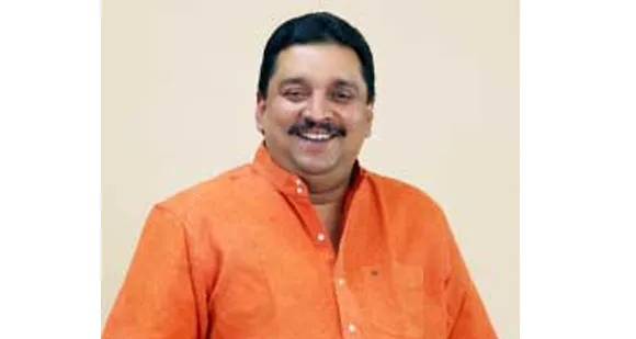 ഗവര്‍ണറെ വിമര്‍ശിച്ചു എന്ന കുറ്റത്തിന് മന്ത്രിമാരെ പുറത്താക്കാന്‍ ഒരുങ്ങുന്ന ഈ ഗവര്‍ണറുടെ മാനസികനില പരിശോധിക്കണം; മാനസികപ്രശ്‌നങ്ങളുള്ള ഒരാള്‍ സംസ്ഥാനതലവന്റെ ചുമതലയില്‍ ഇരിക്കുന്നത് രാജ്യത്തിന് തന്നെ അപമാനമാണ്! കേരളത്തിലിന്ന് നടക്കുന്നത് കള്ളനും പോലീസും കളിയല്ല, കള്ളനും കള്ളനു കഞ്ഞിവച്ചവനും തമ്മിലുള്ള ചക്കളത്തിപ്പോരാട്ടമാണ്-ഷിബു ബേബി ജോണ്‍