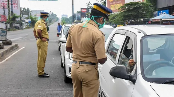 സംസ്ഥാനത്ത് രാത്രി കർഫ്യൂവും ഞായറാഴ്ച ലോക്ഡൗണും പിന്‍വലിക്കാന്‍ തീരുമാനം