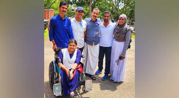 സുമയുടെ കടലാസ് പേനകളിൽ അതിജീവനത്തിന്റെ വിത്തുകൾ...