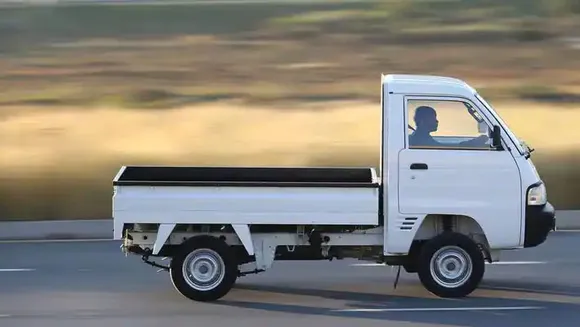 റിവേഴ്സ് പാര്‍ക്കിംഗ് അസിസ്റ്റ് സംവിധാനത്തോടെ പുതിയ സൂപ്പര്‍ ക്യാരി എത്തുന്നു