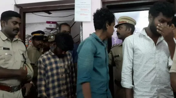 എ.ടി.എം തകർത്ത് മോഷണശ്രമം നടത്തിയ സംഭവത്തിൽ അങ്കമാലി സ്വദേശികളായ മൂന്ന് പേരടക്കം ആറു പേർ പൊലീസ് പിടിയിൽ