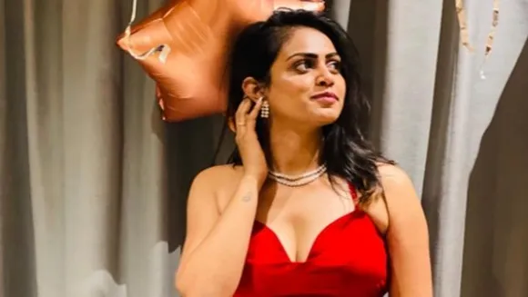 തെലുങ്ക് നടി ഗായത്രി വാഹനാപകടത്തില്‍ മരിച്ചു; കാര്‍ മറിഞ്ഞ് വഴിയാത്രക്കാരിയ്ക്കും അന്ത്യം