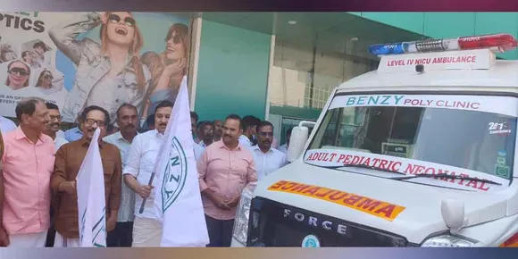 പൊന്നാനി ബെൻസി ക്ലിനിക് ക്രിട്ടിക്കൽ കെയർ ആംബുലൻസ് സർവീസ് ആരംഭിച്ചു; മന്ത്രി വി അബ്ദുൾറഹ്മാൻ ഫ്ലാഗ് ഓഫ് ചെയ്തു