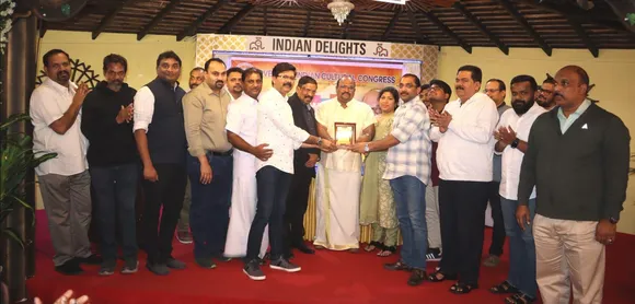 ജസ്റ്റിൻ ജേക്കബിന് ഒഐസിസി എറണാകുളം ജില്ലാ കമ്മിറ്റി യാത്രയയപ്പ് നൽകി