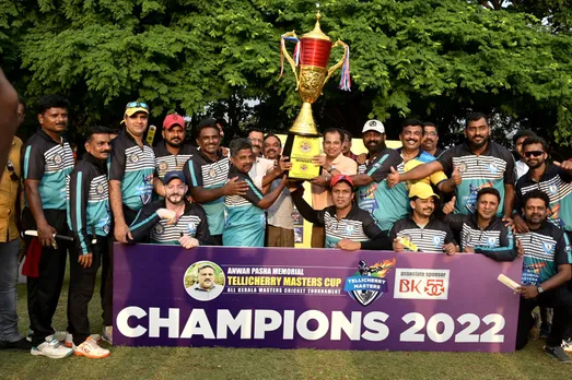അൻവർ പാഷ മെമ്മോറിയൽ അഖില കേരള മാസ്റ്റേഴ്സ് കപ്പ് , ടെലിച്ചെറി മാസ്റ്റേഴ്സ് ചാമ്പ്യന്മാർ