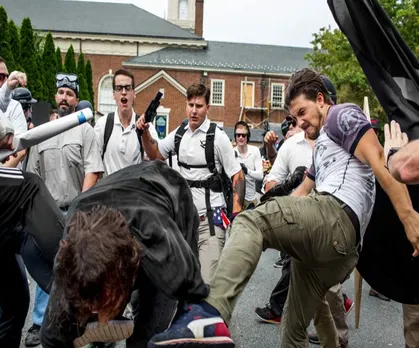 മതതീവ്രവാദത്തിനു മറുപടിയാണോ വംശീയ തീവ്രവാദം ?