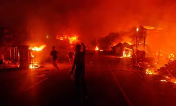 മണിപ്പൂരിൽ സംഘർഷം തുടരുന്നു; ഇംഫാലിൽ രണ്ടുവീടുകൾക്ക് തീയിട്ടു