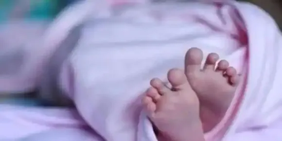 സിംഗപ്പൂരിൽ ഒരു വയസുള്ള കുഞ്ഞിന്റെ കൈയില്‍ കടിച്ചെന്ന പരാതിയിൽ പരിചാരികയ്ക്ക് തടവുശിക്ഷ; കുഞ്ഞിന്റെ കൈയിൽ കടിച്ചത് കുഞ്ഞു ഉറങ്ങിയില്ല എന്ന ദേഷ്യത്തിൽ