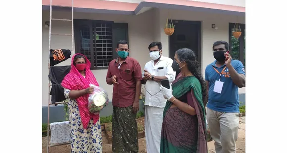 ലോക്ക് ഡൗണിൽ ആശ്വാസമായി കല്ലടിക്കോട് പ്രദേശത്തെ 1000-ത്തോളം വീടുകളിൽ ഭക്ഷ്യക്കിറ്റുകൾകൾ നൽകുന്ന പ്രവര്‍ത്തനങ്ങള്‍ക്ക് തുടക്കമായി