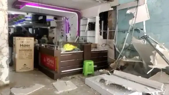 കരുനാഗപ്പള്ളിയിൽ ഹോം അപ്ലയൻസ് സ്ഥാപനം തല്ലിത്തകർത്തു