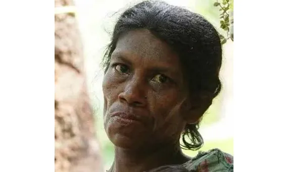 കോഴിക്കോട് കട്ടിപ്പാറയിൽ ആദിവാസി സ്ത്രീ കൊല്ലപ്പെട്ട സംഭവത്തിൽ സഹോദരി ഭർത്താവ് അറസ്റ്റിൽ; കൊന്നത് കഴുത്ത് ഞെരിച്ചെന്ന് പോസ്റ്റ്‌മോര്‍ട്ടം റിപ്പോർട്ട്