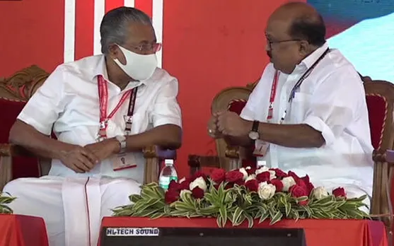 കോണ്‍ഗ്രസിനെ കുത്തിയും പിണറായിയെ അര ഡസന്‍ തവണ വാനോളം പുകഴ്ത്തിയും സിപിഎം വേദിയില്‍ കെ.വി തോമസ്. കെ.വി തോമസിന് ഒരു ചുക്കും സംഭവിക്കില്ലെന്ന് പിണറായി പറഞ്ഞപ്പോള്‍ കേരളം കണ്ട ഏറ്റവും മികച്ച മുഖ്യമന്ത്രിയാണ് പിണറായിയെന്ന സ്വന്തം നിലപാടിനടിവരയിട്ട് തോമസ് മാഷിന്‍റെ പ്രസംഗം. സിപിഎം വേദിയിലെ കെ.വി തോമസിന്‍റെ വാക്കുകളോരോന്നും കെപിസിസി നിലപാടുകളെ വെല്ലുവിളിച്ചുതന്നെ ! ഇനി കാത്തിരുന്നു കാണേണ്ടത് കെപിസിസി നല്‍കുന്ന മറുപടി ?