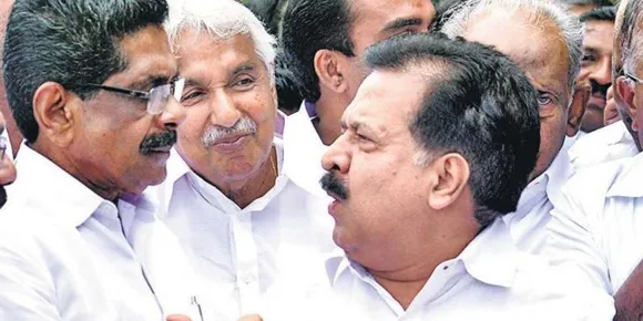 പ്രതിപക്ഷ നേതാവെന്ന നിലയില്‍ രമേശ് ചെന്നിത്തല തിളങ്ങിയപ്പോള്‍  സംഘടനാ സംവിധാനം ചലിപ്പിക്കാന്‍ കൂട്ടായ ശ്രമം ഇല്ലാതെ പോയി.