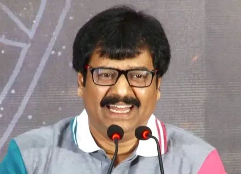 പ്രമുഖ തമിഴ് ചലച്ചിത്രതാരം വിവേക് (59) അന്തരിച്ചു. വിടവാങ്ങിയത് തമിഴകത്തെ സുന്ദരനായ ഹാസ്യതാരം