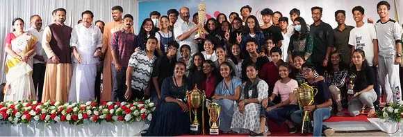 കോട്ടയം സഹോദയ 'സർഗസംഗമം' കലാകിരീടം ഗിരിദീപം ബഥനി സെൻട്രൽ സ്കൂളിന്