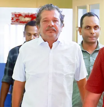 കൈക്കൂലി വാങ്ങുന്നതിനിടെ ജില്ലാ ടൂറിസം ഇന്‍ഫര്‍മേഷന്‍ ഓഫീസര്‍ വിജിലന്‍സ് പിടിയില്‍