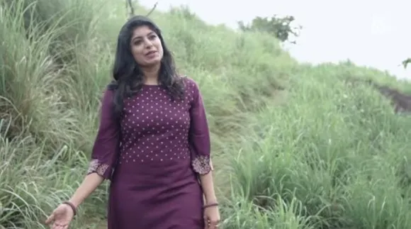 ‘തൈമാവിൻ തണലിൽ തളിരുണ്ണും മൈനേ, വരിനെല്ലിൻ കതിരാൽ വിരുന്നൂട്ടാം നിന്നെ'....... സംഗീത വിരുന്നൊരുക്കി ടിനു ടെല്ലെൻസ്