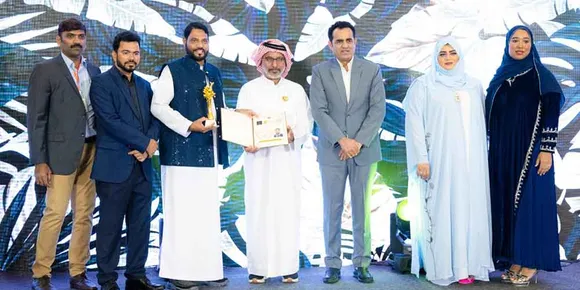 എച്ച്എംസി യുണൈറ്റഡിന്റെ സാമൂഹ്യ സേവനത്തിനുള്ള 'ഇന്റർനാഷണൽ പീസ് അവാർഡ് 2023' സലാം പാപ്പിനിശ്ശേരിക്ക്