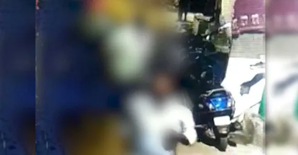 ചെന്നൈ പുളിയന്തോപ്പിൽ യുവാവിനെ കുട്ടികൾക്കു മുന്നിലിട്ട് വെട്ടിക്കൊന്നു; നടുക്കുന്ന കൊലയുടെ ദൃശ്യങ്ങൾ പുറത്ത്‌