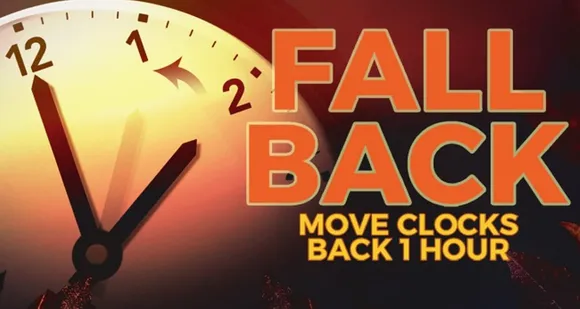 നവംബര്‍ ഏഴിന് അമേരിക്കന്‍ ഐക്യനാടുകളില്‍ ക്ലോക്കുകളിലെ സൂചി ഒരു മണിക്കൂര്‍ പുറകോട്ട് തിരിച്ചുവെയ്ക്കും; പകലിന്റെ ദൈര്‍ഘ്യം വര്‍ദ്ധിപ്പിച്ച് വൈദ്യുതി ഉപയോഗം കുറക്കുക എന്ന ലക്ഷ്യത്തോടെയാണ് സമയക്രമീകരണം; സ്പ്രിങ്ങ് ഫോര്‍വേര്‍ഡ്, ഫാള്‍ ബാക്ക് വേര്‍ഡ് എന്നാണ് ഇവിടെ സമയമാറ്റം അറിയപ്പെടുന്നത്