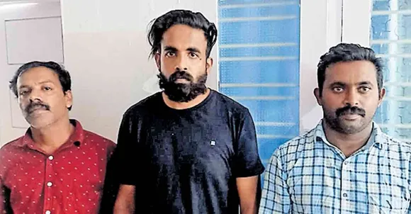 അമ്പലവയലിലെ റിസോർട്ടിൽ അതിക്രമിച്ചെത്തിയ സംഘം കർണാടക സ്വദേശിനിയെ കൂട്ടം ചേർന്നു പീഡിപ്പിച്ച് രക്ഷപ്പെട്ടു; റിസോർട്ട് നടത്തിപ്പുകാരായ 3 പേരെ പൊലീസ് അറസ്റ്റു ചെയ്തു