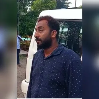 മുളകുപൊടി വിതറി കഴുത്തില്‍ കത്തിവച്ച്‌ ഭീഷണി;  അഞ്ചലില്‍ പട്ടാപ്പകല്‍ യുവാവിനെ വീടിനുള്ളില്‍ കെട്ടിയിട്ട് നാല്‍വര്‍സംഘം 35 ലക്ഷം കവർന്നു