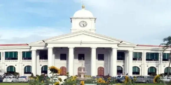 പുതുവർഷത്തിൽ എല്ലാ സർക്കാർ ജീവനക്കാർക്കും ബയോമെട്രിക് പഞ്ചിംഗ്; ഹാജരും ശമ്പളവുമായി ബന്ധിപ്പിക്കുമെന്ന് ഉത്തരവ്
