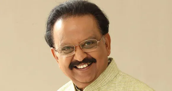 'ഒരുമിച്ച് നില്‍ക്കേണ്ട സമയം, ഇത് പൊരുതലിന്റെ കരുതലിന്റെ സമയം..'; കൊവിഡ് പ്രതിരോധത്തില്‍ അണി ചേര്‍ന്ന് അന്ന് മലയാളികള്‍ക്ക് വേണ്ടി എസ്പിബി പാടി; വീഡിയോ