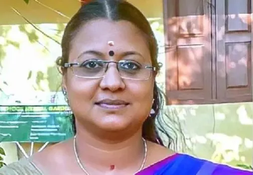 തലച്ചോറിലെ രക്തസ്രാവത്തെ തുടര്‍ന്ന് പക്ഷാഘാതം, പിന്നാലെ മസ്തിഷ്‌കമരണം! അവയവ ദാനത്തിലൂടെ മൂന്ന് ജീവനുകള്‍ രക്ഷിച്ച് ഗോപിക ടീച്ചര്‍ യാത്രയായി