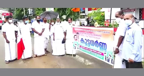 സർക്കാരിൻ്റെ ജനദ്രോഹ നടപടികളിൽ പ്രതിഷേധിച്ച് കേരള കോൺഗ്രസ് (ജേക്കബ്) പാലക്കാട് ഹെഡ് പോസ്റ്റോഫീസിനു മുമ്പിൽ ധർണ്ണ നടത്തി