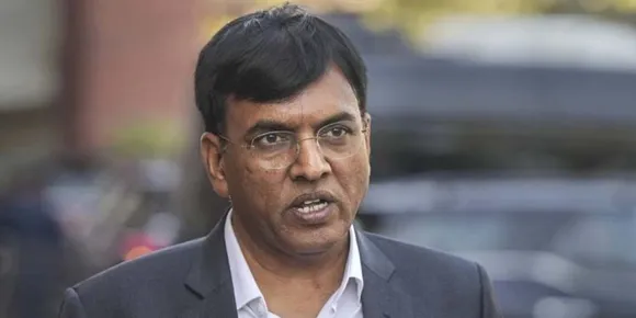പുതിയ നഴ്സിംഗ് കോളേജുകൾ തുടങ്ങുന്നതിന് കേന്ദ്രസർക്കാർ പ്രഖ്യാപിച്ച പദ്ധതിയുടെ ആദ്യഘട്ടത്തിൽ കേരളത്തെ ഉൾപ്പെടുത്തുവാൻ കഴിയില്ലെന്ന് കേന്ദ്ര ആരോഗ്യവകുപ്പ് മന്ത്രി മൻസൂഖ് മാണ്ഡവ്യ