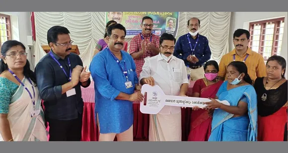 നിർധന കുടുംബത്തിന്റെ സങ്കടം ഏറ്റുവാങ്ങി കരുത്തുപകർന്ന് പെരിങ്ങോട്ടുകുറിശ്ശി ദയ ചാരിറ്റബിൾ ട്രസ്റ്റ്