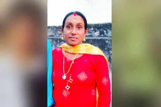 കൊല്ലത്ത് ഓട്ടോറിക്ഷ മറിഞ്ഞ് വനിതാ ഡ്രൈവര്‍ മരിച്ചു, അപകടം സംഭവിച്ചത് എതിരേ അമിത വേഗതയിൽ വന്ന ബൈക്കിൽ ഇടിക്കാതിരിക്കാൻ ഓട്ടോ വെട്ടിച്ച് മാറ്റിയപ്പോൾ